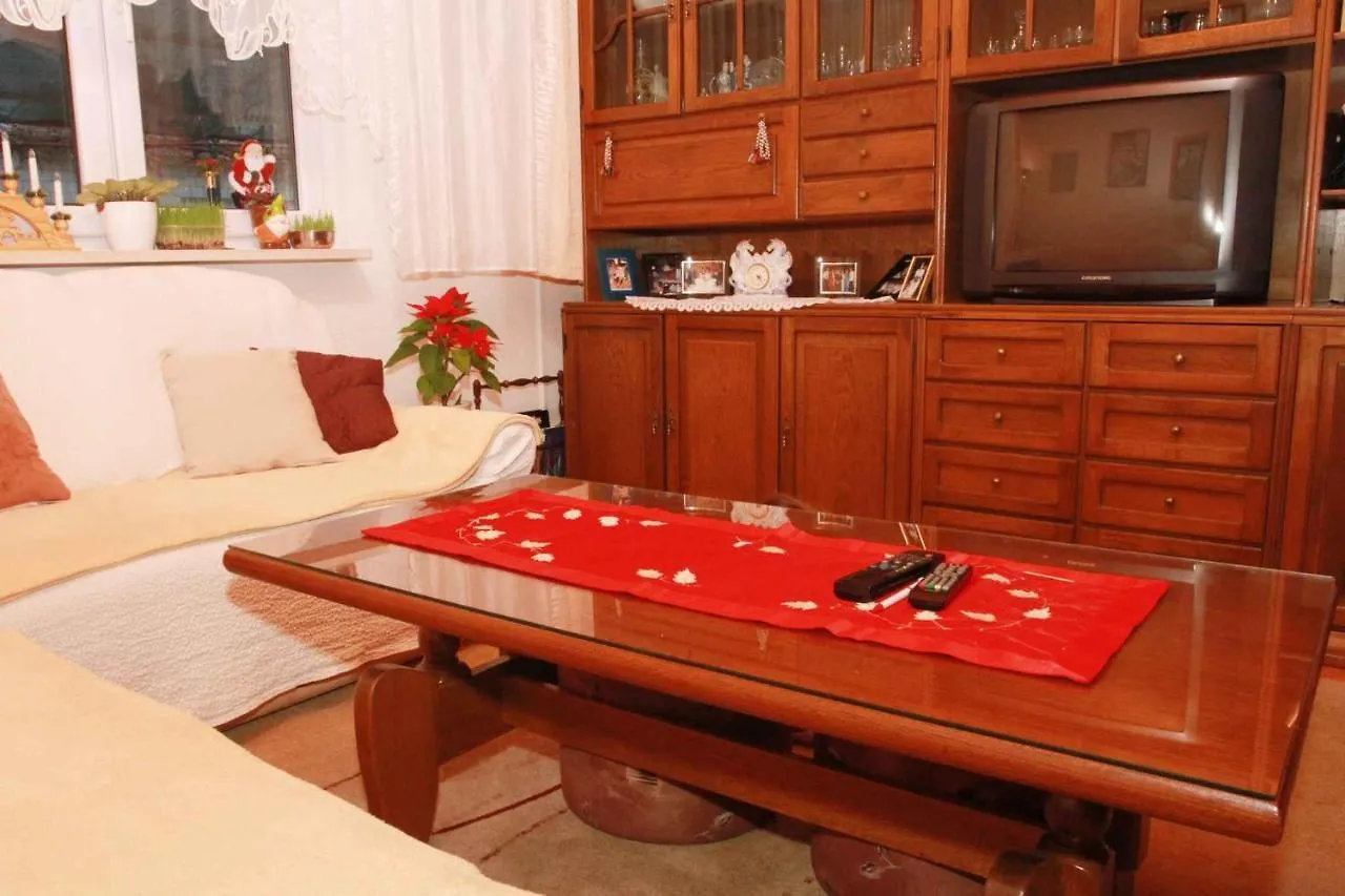 Apartments In Mastrinka 7407 Trogir